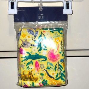 🆕 baby gap safari pj set